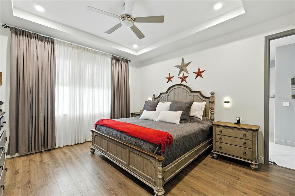 Activo con contrato: $578,900 (3 camas, 3 baños, 2216 Pies cuadrados)
