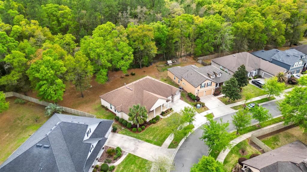 Activo con contrato: $549,000 (4 camas, 3 baños, 2475 Pies cuadrados)