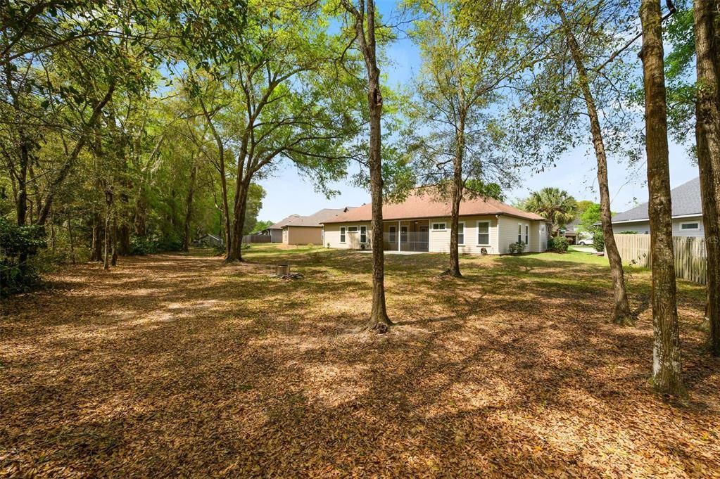 Activo con contrato: $549,000 (4 camas, 3 baños, 2475 Pies cuadrados)