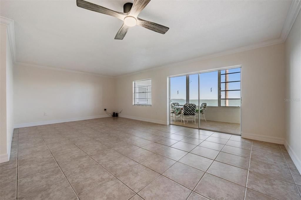 En Venta: $275,000 (1 camas, 1 baños, 957 Pies cuadrados)