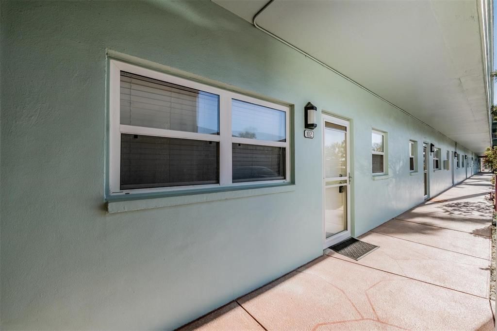 En Venta: $275,000 (1 camas, 1 baños, 957 Pies cuadrados)