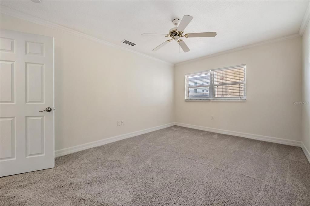 En Venta: $275,000 (1 camas, 1 baños, 957 Pies cuadrados)