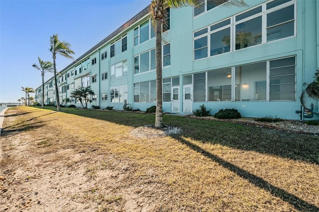 En Venta: $275,000 (1 camas, 1 baños, 957 Pies cuadrados)