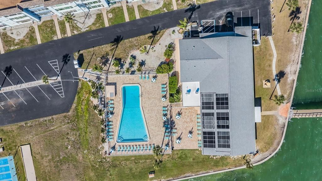 En Venta: $275,000 (1 camas, 1 baños, 957 Pies cuadrados)