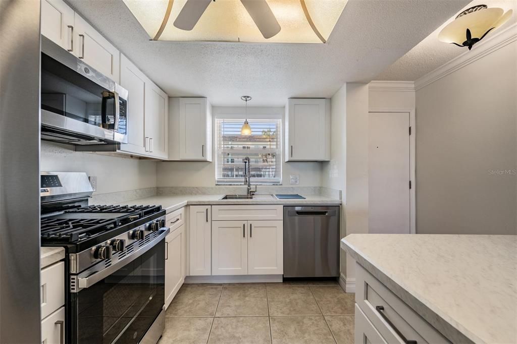 En Venta: $275,000 (1 camas, 1 baños, 957 Pies cuadrados)