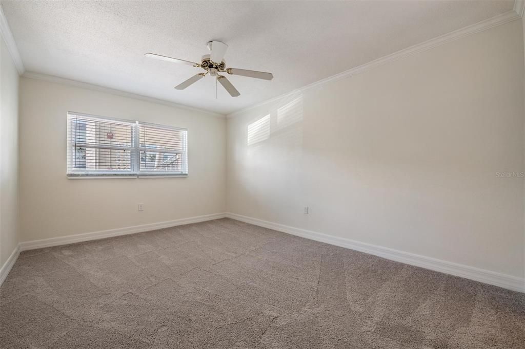 En Venta: $275,000 (1 camas, 1 baños, 957 Pies cuadrados)