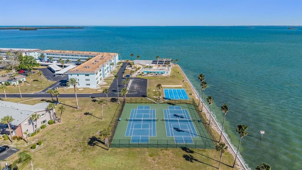 En Venta: $275,000 (1 camas, 1 baños, 957 Pies cuadrados)