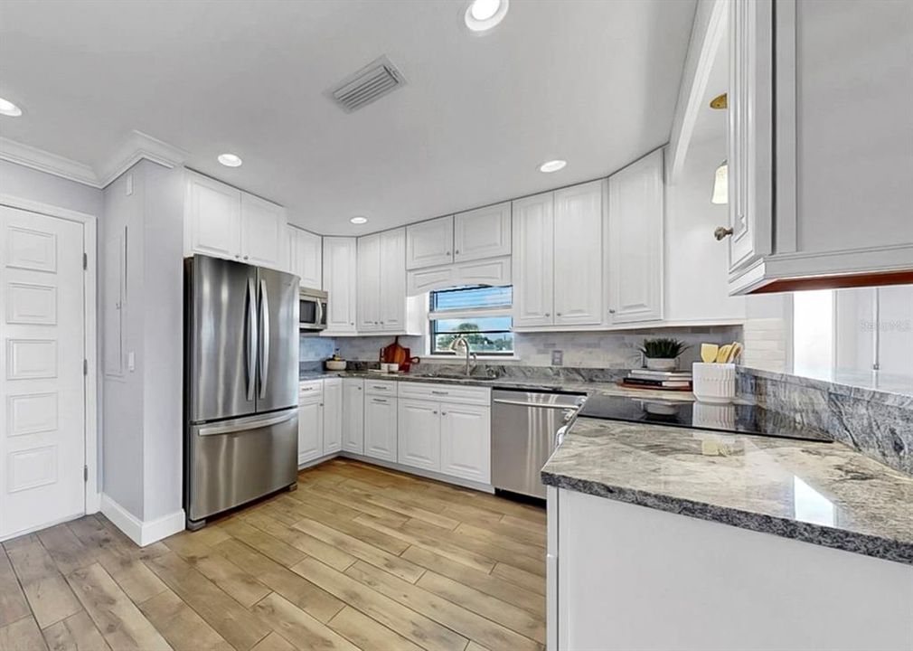 На продажу: $525,000 (3 спален, 2 ванн, 1700 Квадратных фут)