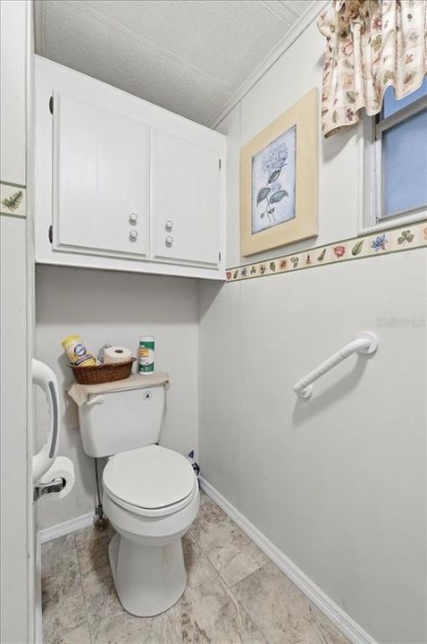 На продажу: $115,000 (2 спален, 2 ванн, 1152 Квадратных фут)