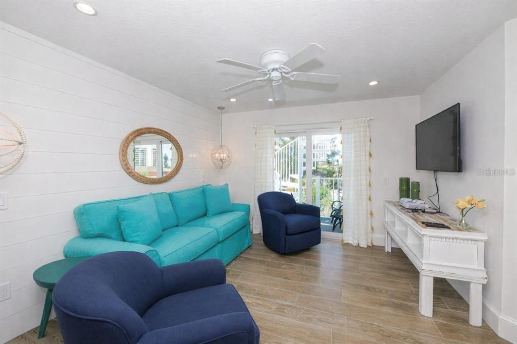 For Sale: $5,395,000 (9 beds, 8 baths, 4055 Square Feet)