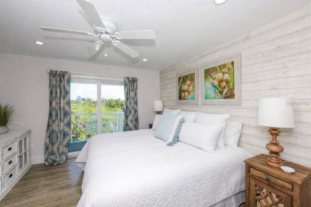 For Sale: $5,395,000 (9 beds, 8 baths, 4055 Square Feet)