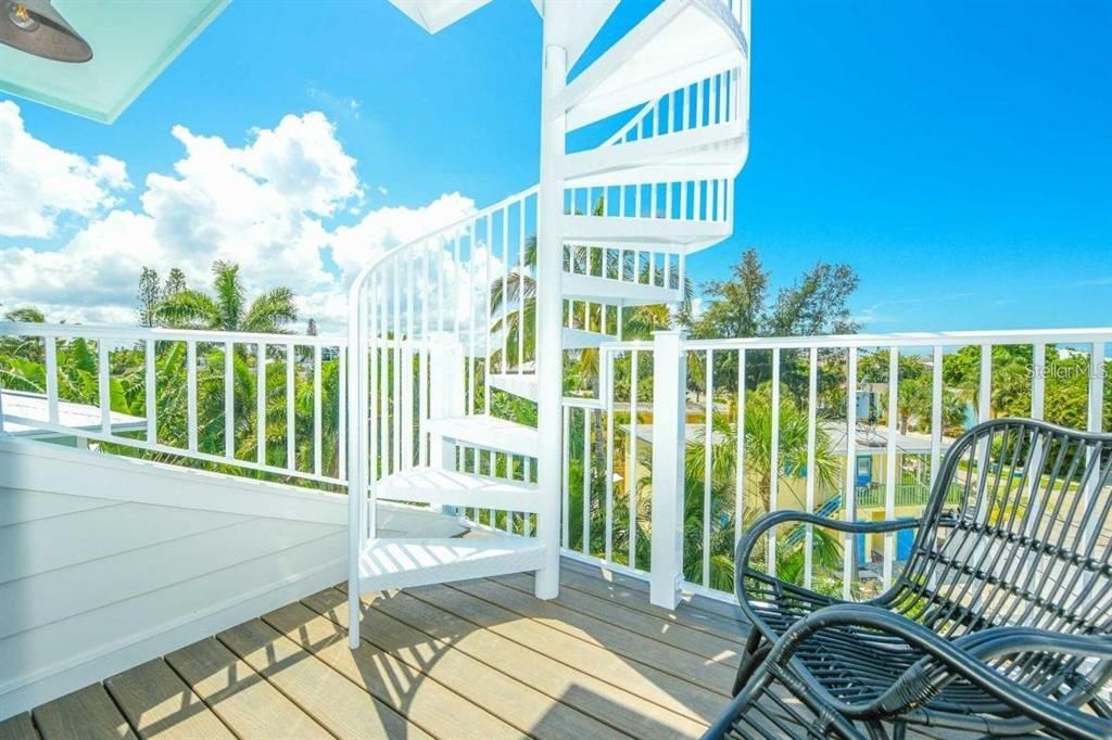 For Sale: $5,395,000 (9 beds, 8 baths, 4055 Square Feet)