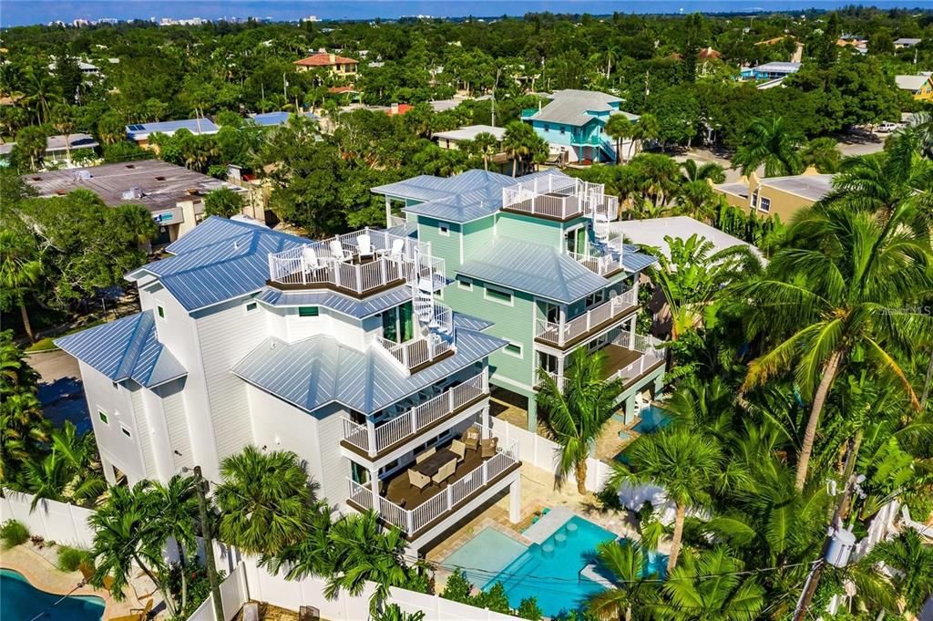 For Sale: $5,395,000 (9 beds, 8 baths, 4055 Square Feet)