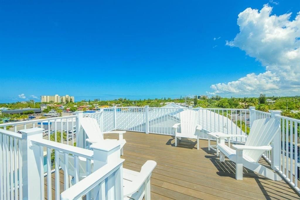 For Sale: $5,395,000 (9 beds, 8 baths, 4055 Square Feet)