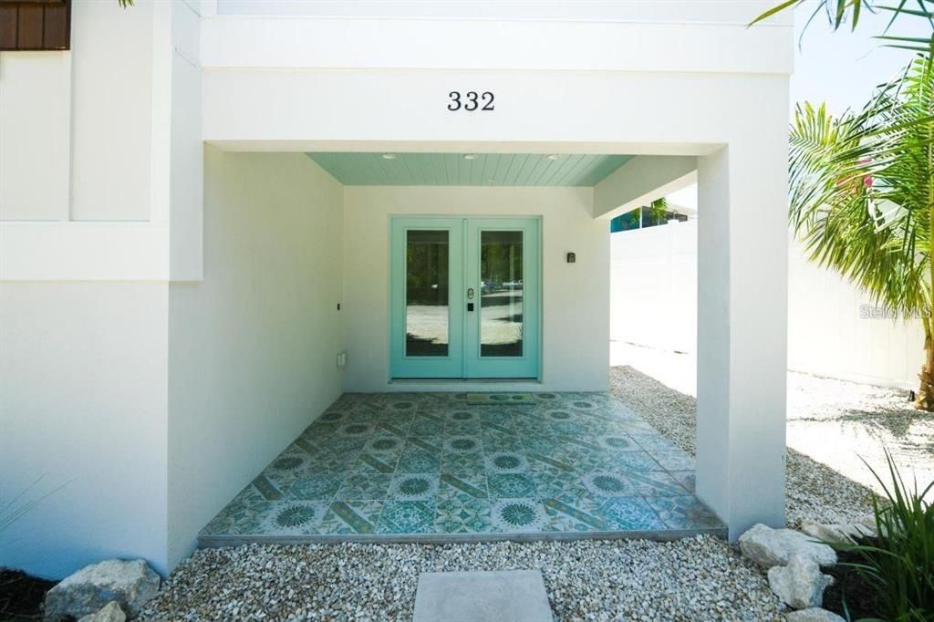 For Sale: $5,395,000 (9 beds, 8 baths, 4055 Square Feet)