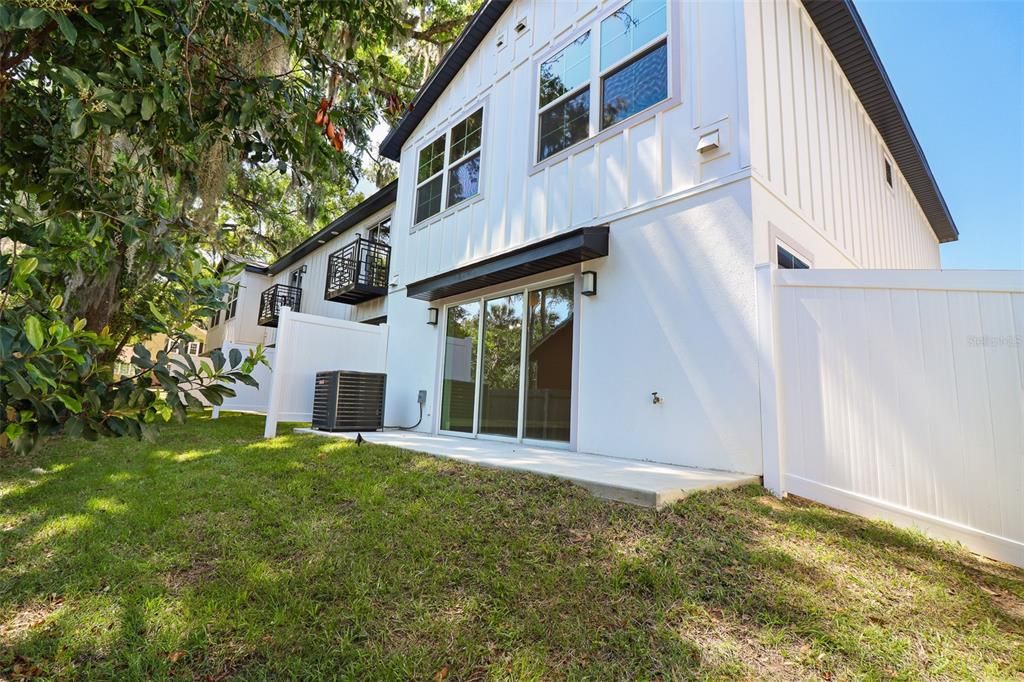 For Rent: $2,300 (3 beds, 2 baths, 1900 Square Feet)