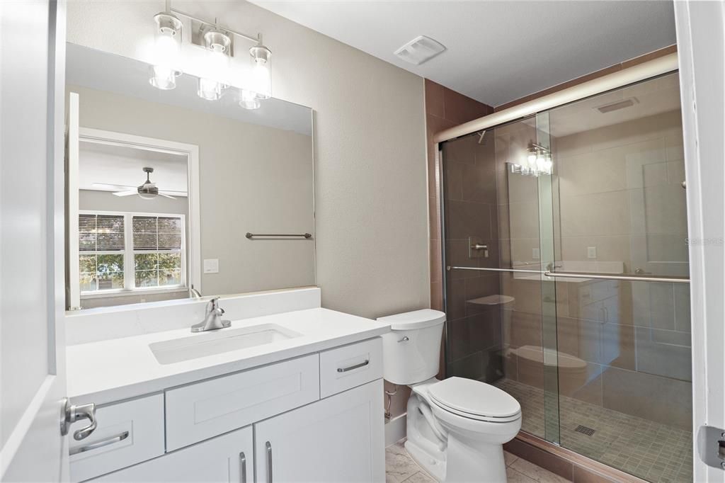 For Rent: $2,300 (3 beds, 2 baths, 1900 Square Feet)