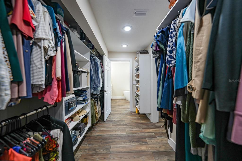На продажу: $895,000 (3 спален, 2 ванн, 3115 Квадратных фут)