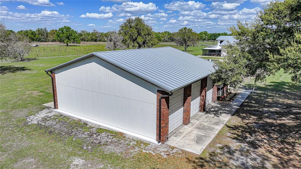 На продажу: $895,000 (3 спален, 2 ванн, 3115 Квадратных фут)