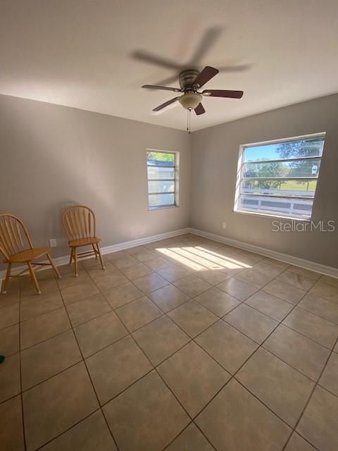 For Rent: $2,499 (3 beds, 2 baths, 1305 Square Feet)
