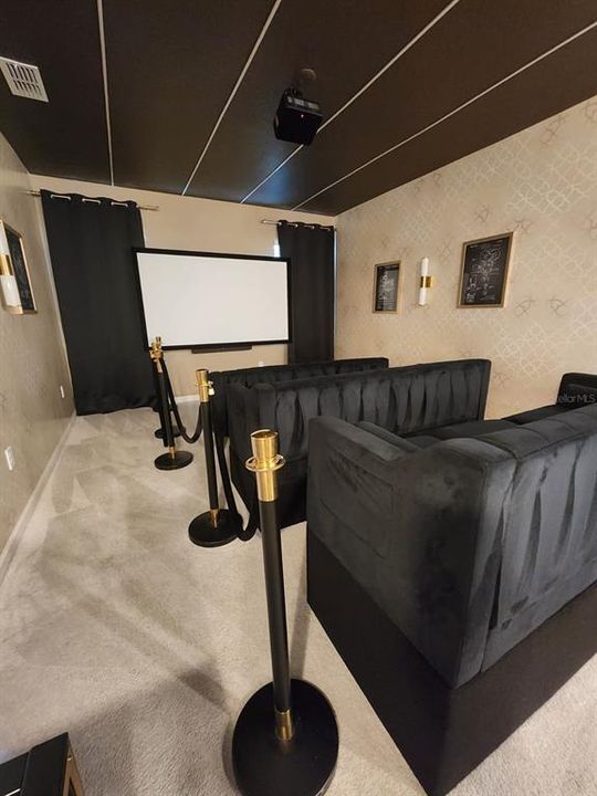 В аренду: $5,000 (8 спален, 5 ванн, 3248 Квадратных фут)
