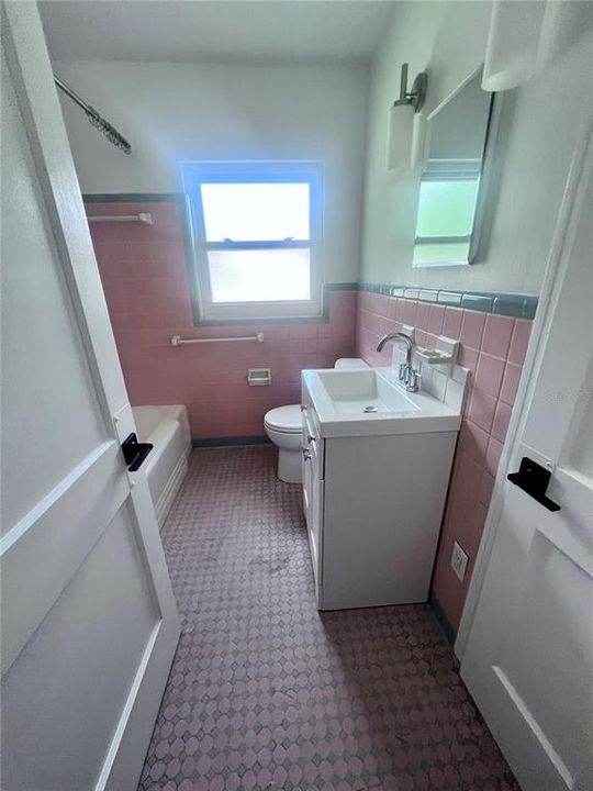 En Renta: $4,500 (6 camas, 3 baños, 1530 Pies cuadrados)