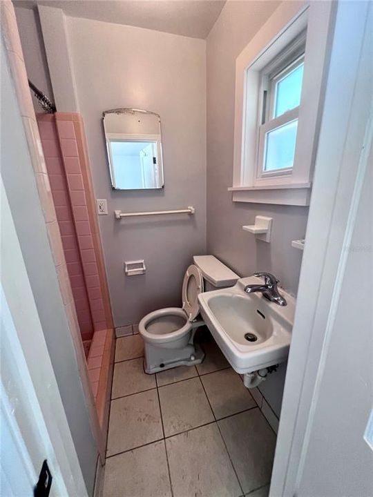 En Renta: $4,500 (6 camas, 3 baños, 1530 Pies cuadrados)