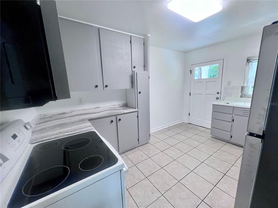 En Renta: $4,500 (6 camas, 3 baños, 1530 Pies cuadrados)