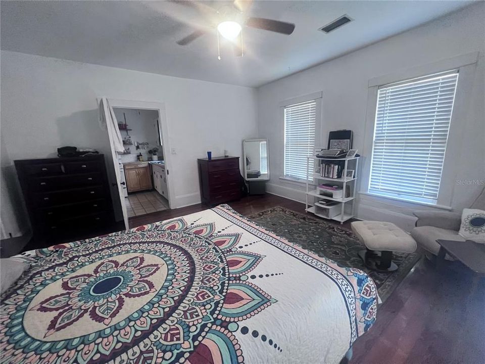 En Renta: $4,500 (6 camas, 3 baños, 1530 Pies cuadrados)