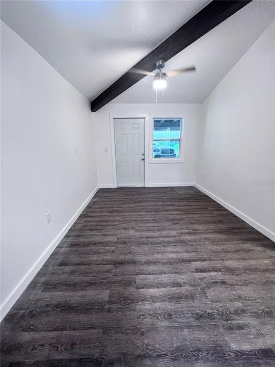 En Renta: $4,500 (6 camas, 3 baños, 1530 Pies cuadrados)