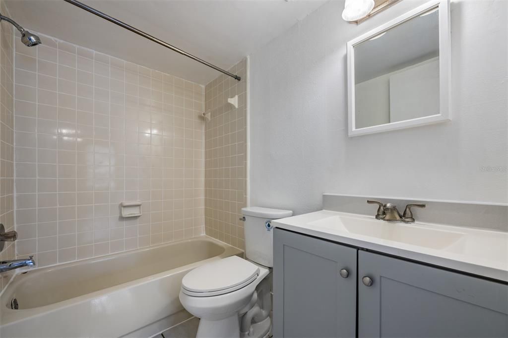 En Venta: $129,000 (2 camas, 2 baños, 912 Pies cuadrados)