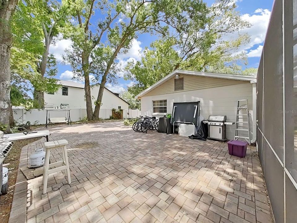 En Venta: $639,000 (4 camas, 2 baños, 1822 Pies cuadrados)