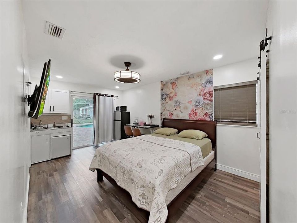 En Venta: $639,000 (4 camas, 2 baños, 1822 Pies cuadrados)