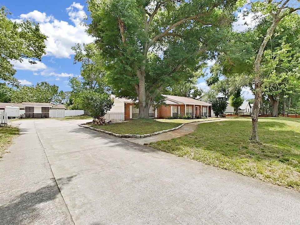 En Venta: $639,000 (4 camas, 2 baños, 1822 Pies cuadrados)