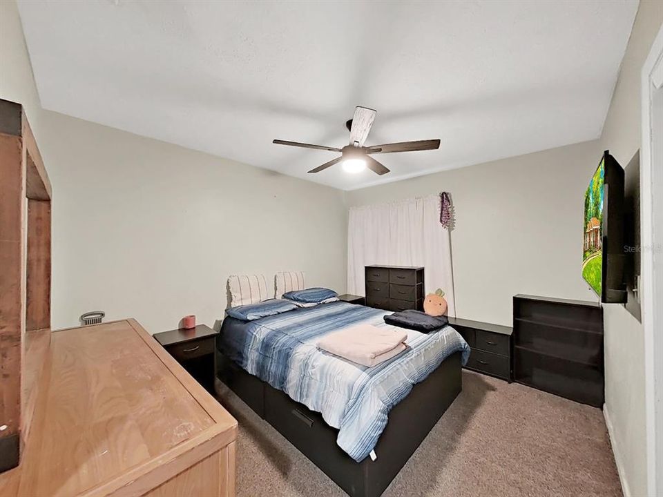En Venta: $639,000 (4 camas, 2 baños, 1822 Pies cuadrados)