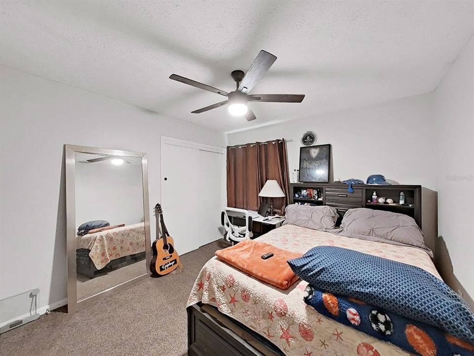 En Venta: $639,000 (4 camas, 2 baños, 1822 Pies cuadrados)