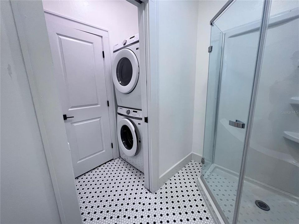 В аренду: $2,700 (4 спален, 2 ванн, 1420 Квадратных фут)