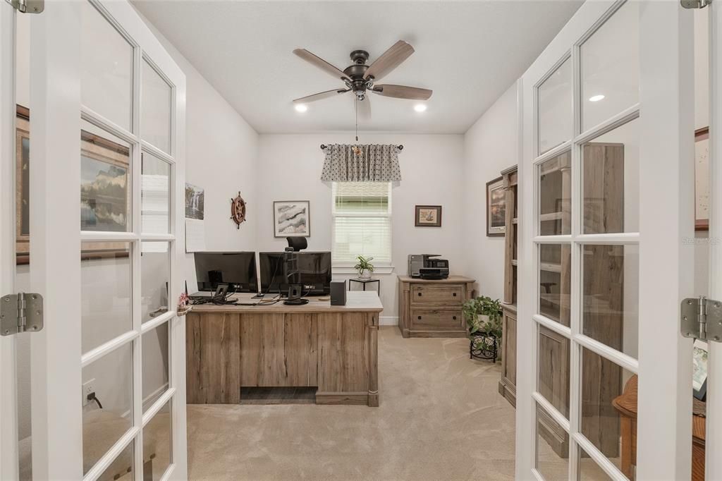 Activo con contrato: $435,000 (2 camas, 2 baños, 1923 Pies cuadrados)