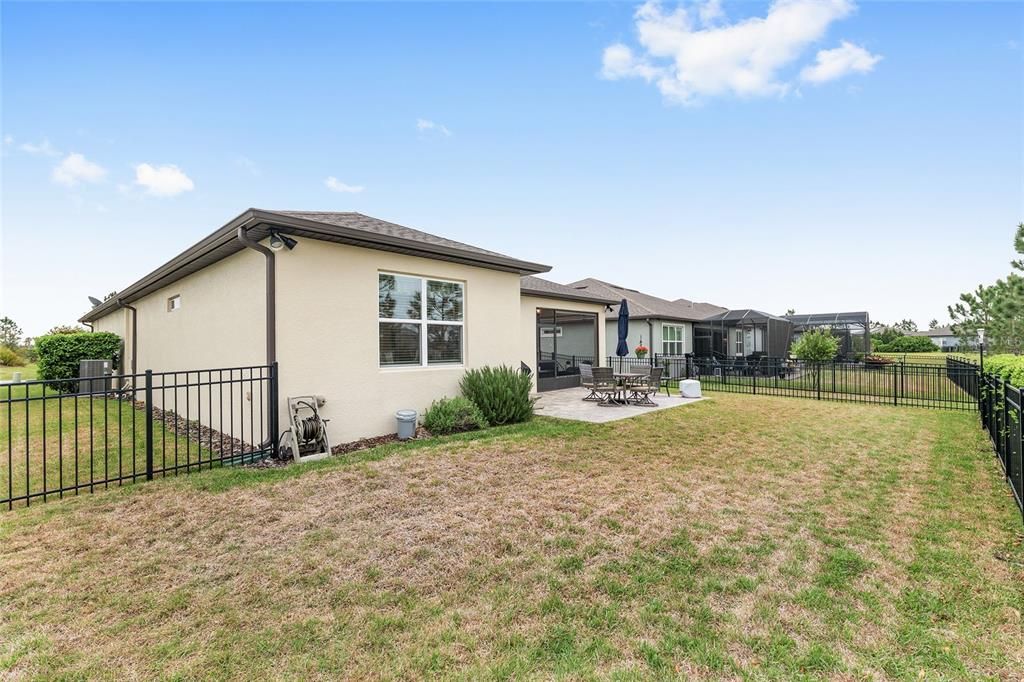 Activo con contrato: $435,000 (2 camas, 2 baños, 1923 Pies cuadrados)