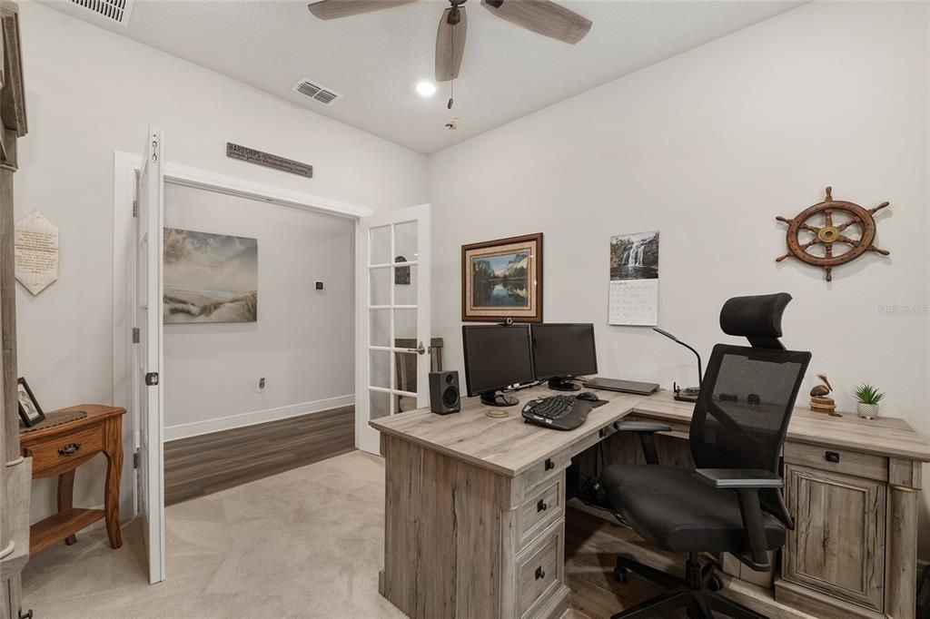 Activo con contrato: $435,000 (2 camas, 2 baños, 1923 Pies cuadrados)