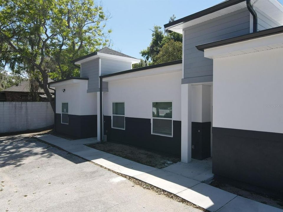 For Sale: $899,000 (11 beds, 0 baths, 4500 Square Feet)