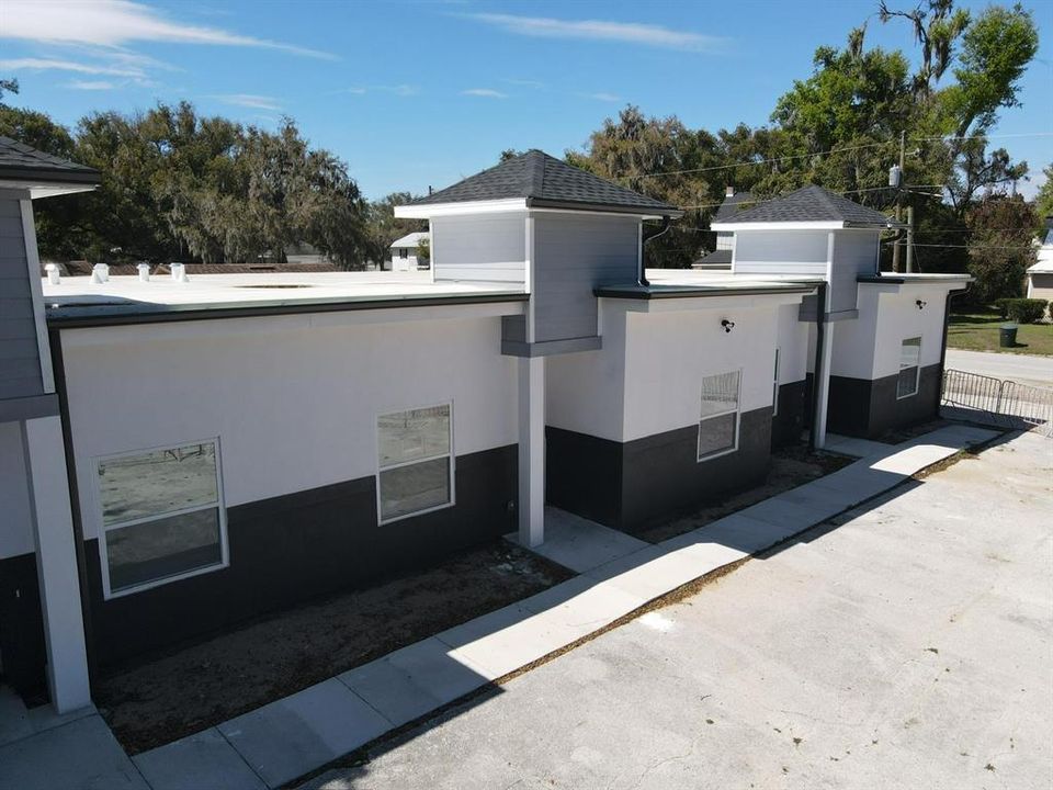 For Sale: $899,000 (11 beds, 0 baths, 4500 Square Feet)