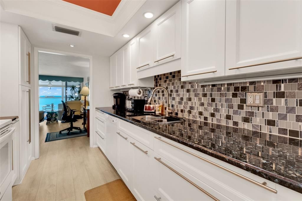 На продажу: $850,000 (2 спален, 2 ванн, 1340 Квадратных фут)