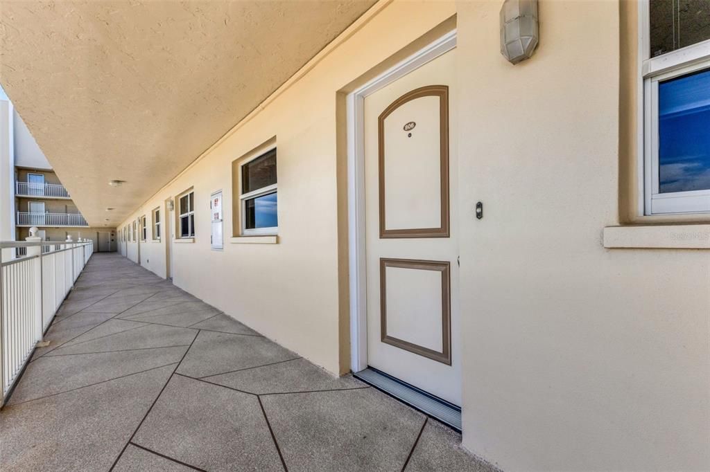 На продажу: $850,000 (2 спален, 2 ванн, 1340 Квадратных фут)