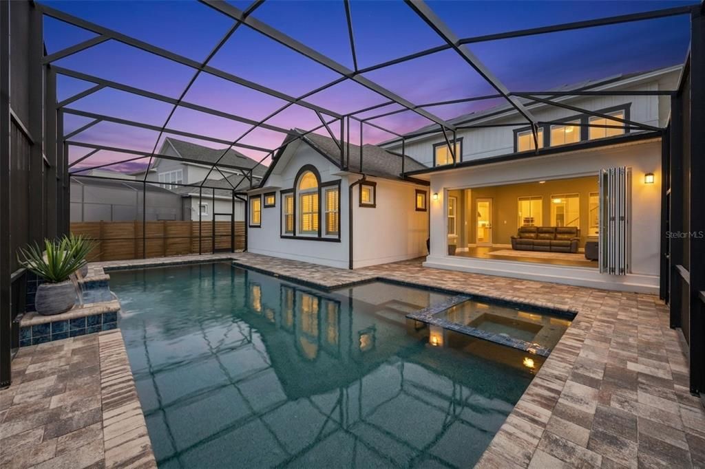 En Venta: $1,599,900 (5 camas, 4 baños, 4437 Pies cuadrados)