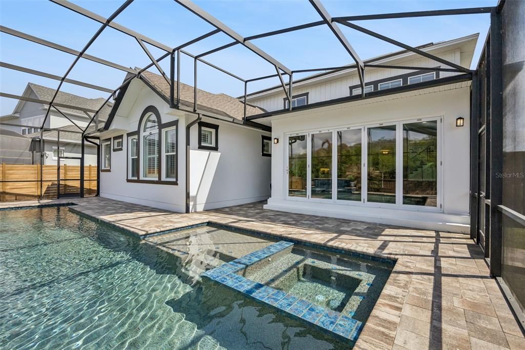 En Venta: $1,599,900 (5 camas, 4 baños, 4437 Pies cuadrados)