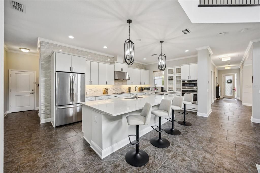 En Venta: $1,599,900 (5 camas, 4 baños, 4437 Pies cuadrados)