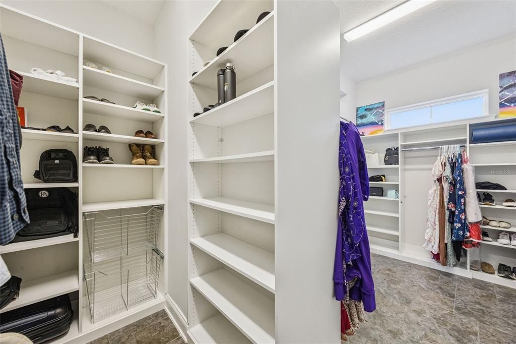 En Venta: $1,599,900 (5 camas, 4 baños, 4437 Pies cuadrados)