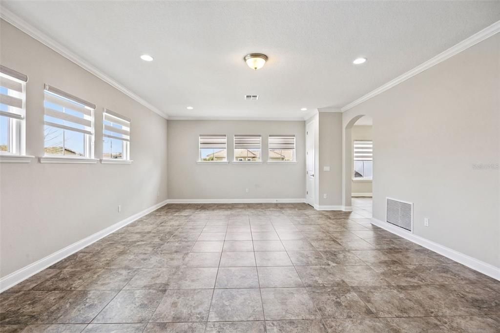 En Venta: $1,599,900 (5 camas, 4 baños, 4437 Pies cuadrados)