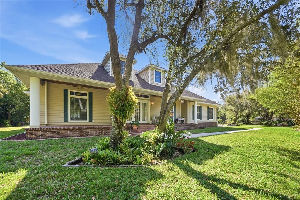 En Venta: $749,000 (3 camas, 2 baños, 2487 Pies cuadrados)